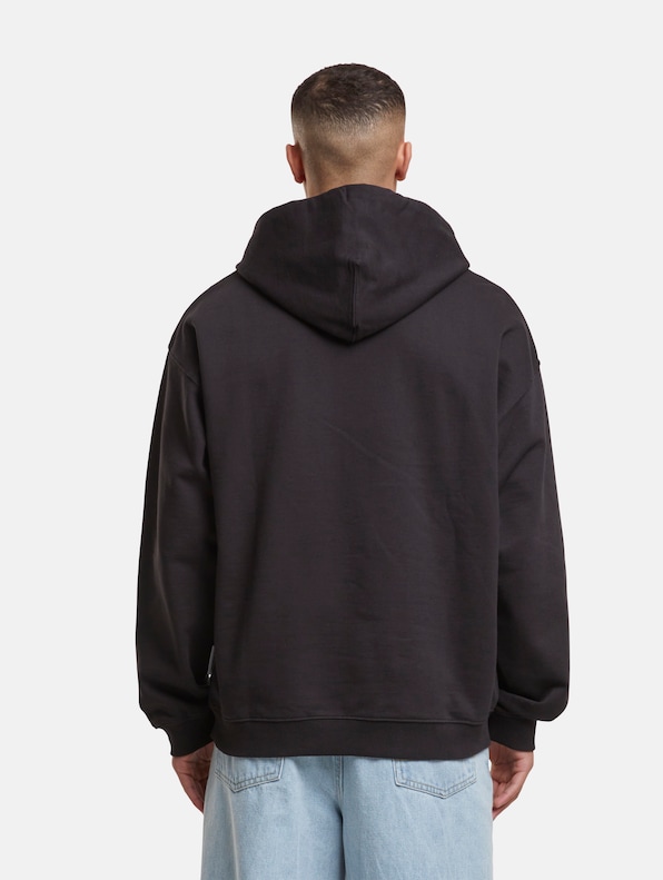 Roxbury Chest Sweat-1