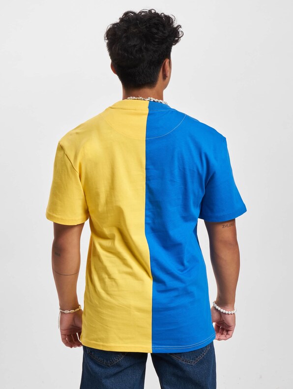 KK Signature Split SmileyÂ® Tee-6