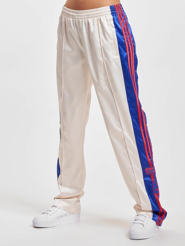 Adibreak Woven-2