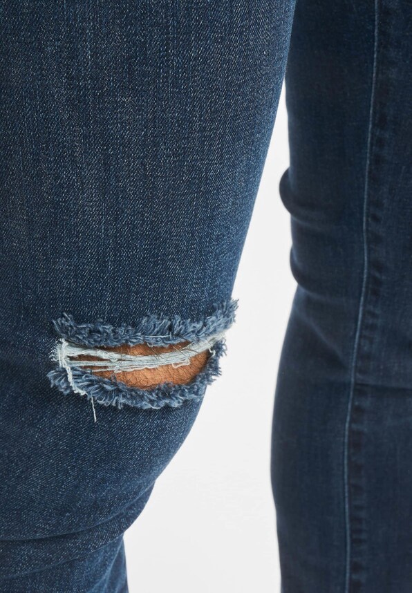 Knee Cut -2