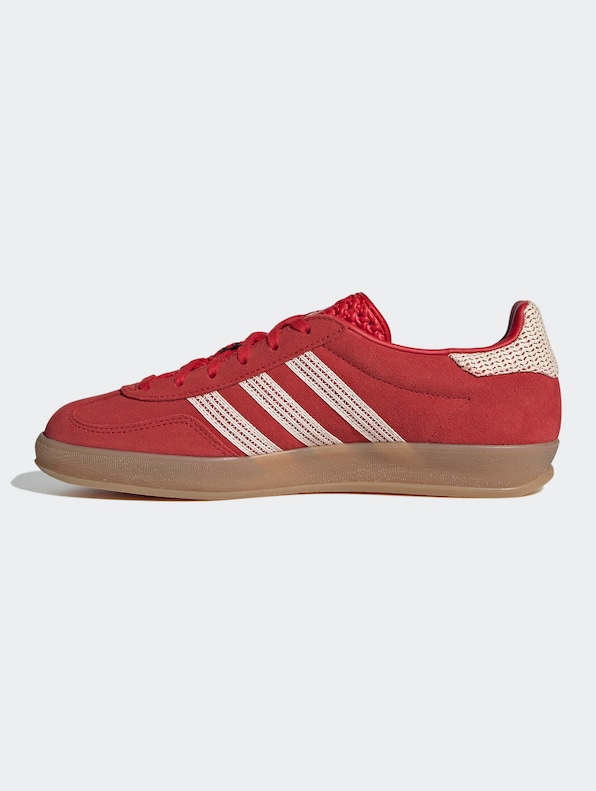 Gazelle Indoor W -1