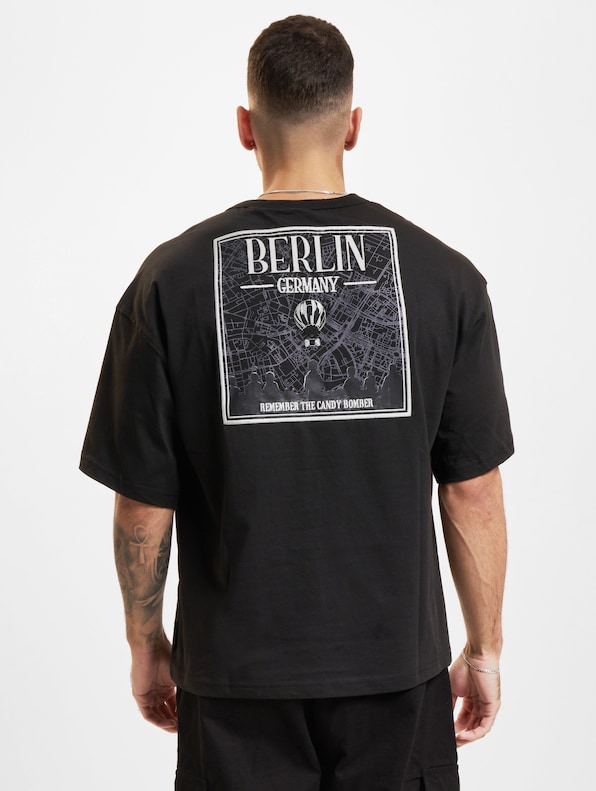  Berlin Candy Bomber BP-1