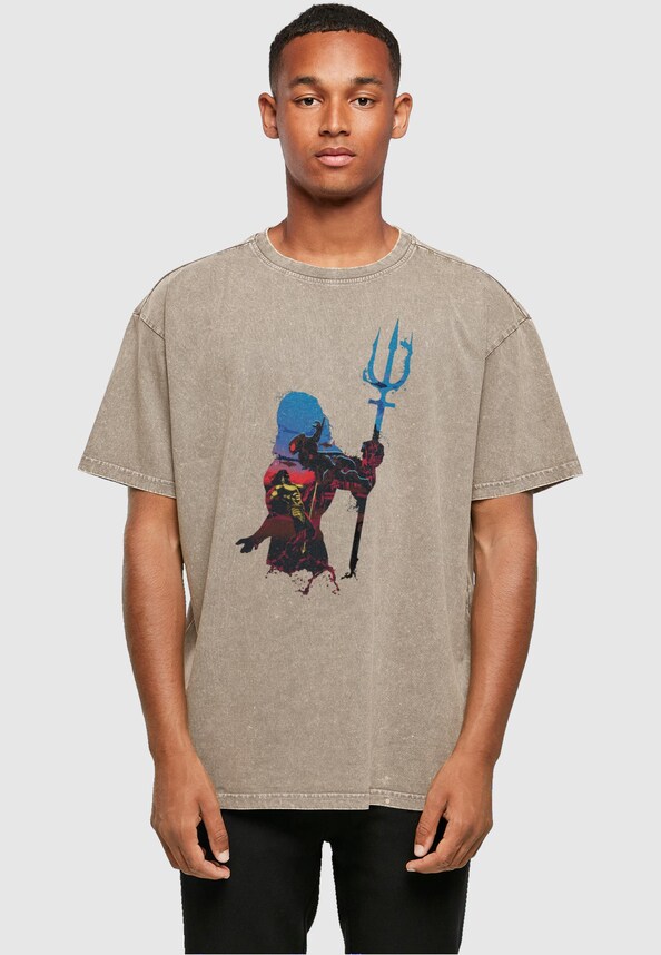 Aquaman - Battle Silhouette Acid Washed Oversize Tee-0
