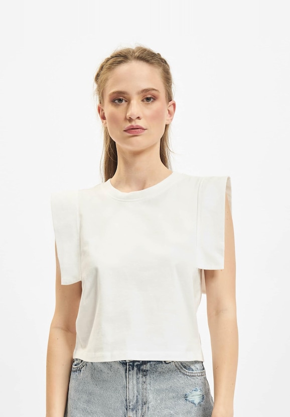 Vivi Squared Cropped-1