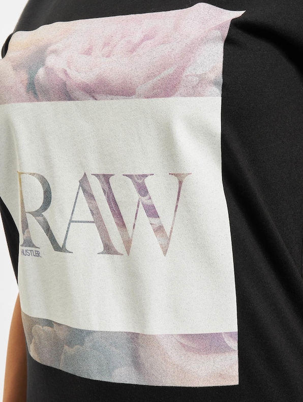 Hustler Raw-3