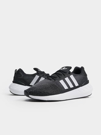  Swift Run 22 