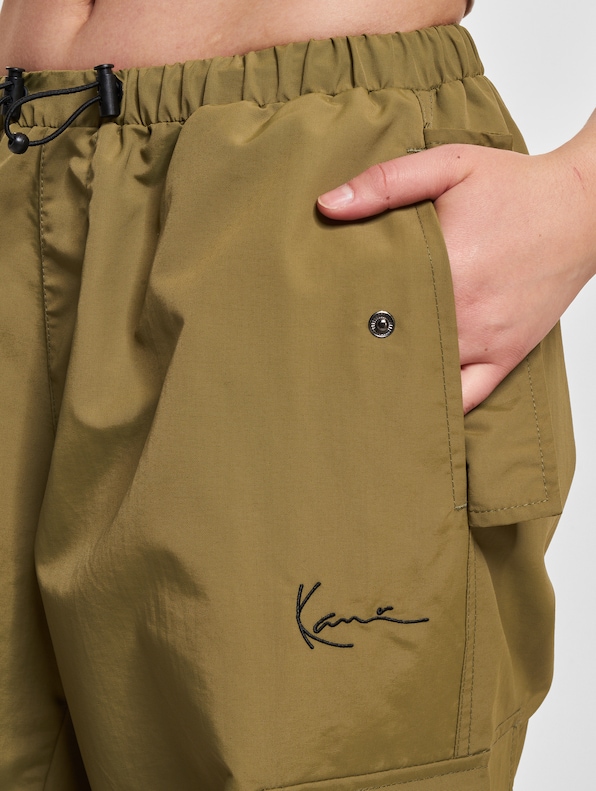Small Signature Wide Parachute-4
