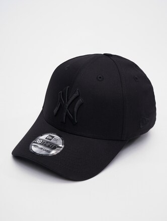 New Era Monochrome 39Thirty New York Yankees Snapback Caps