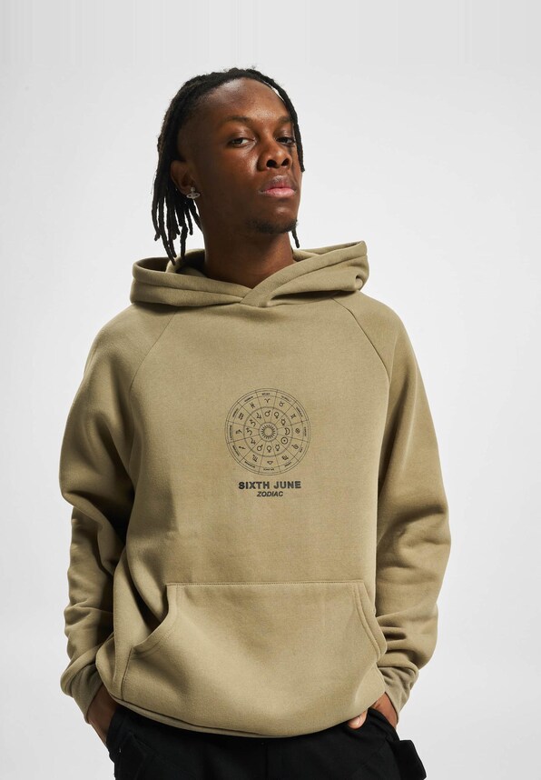 Oversized Zodiac Signs-6