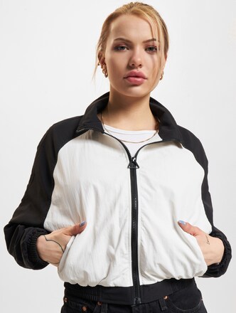 Urban Classics Ladies Short Raglan Crinkle Batwing Jacket