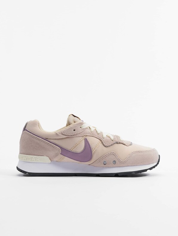 Nike Venture Runner Sneakers Sanddrift/Amethyst Wave/Fossil-3