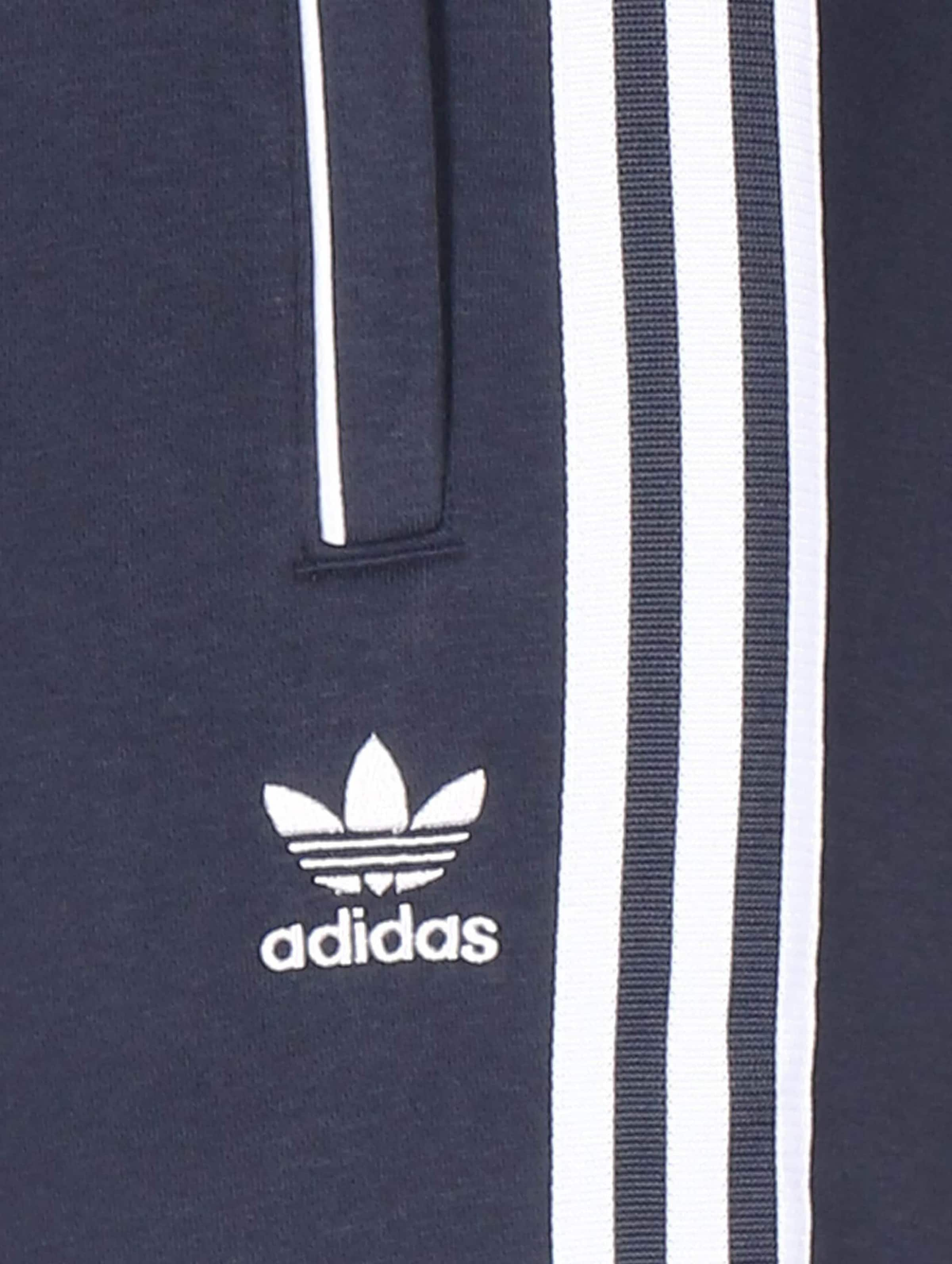 Adidas track 2025 pants fleece