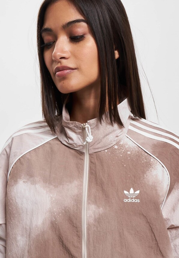 Windbreaker-3
