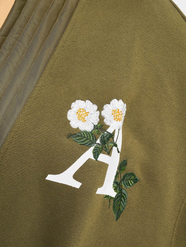 Daisy Logo Kimono-3