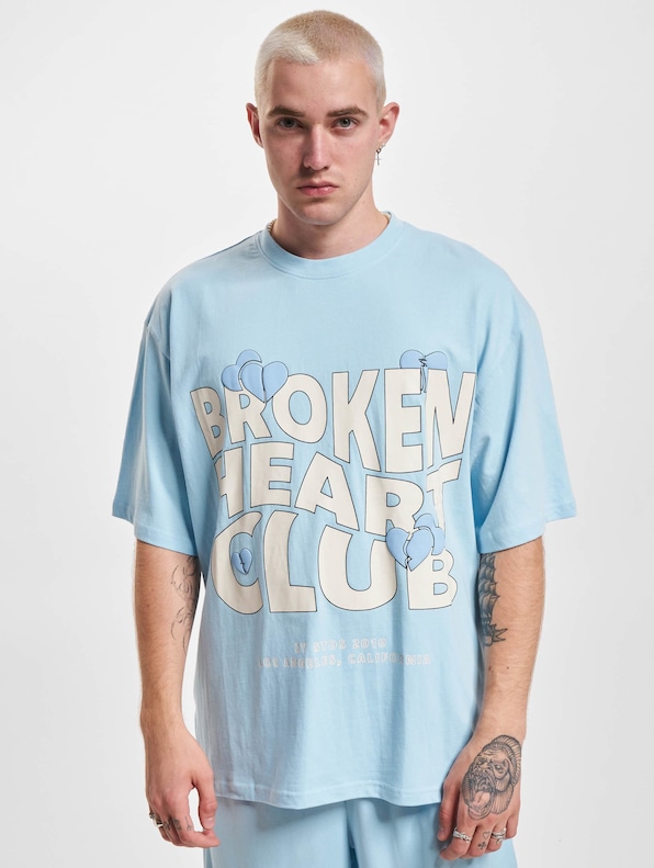 2Y Studios  Broken Heart Club Oversize  T-Shirt-2