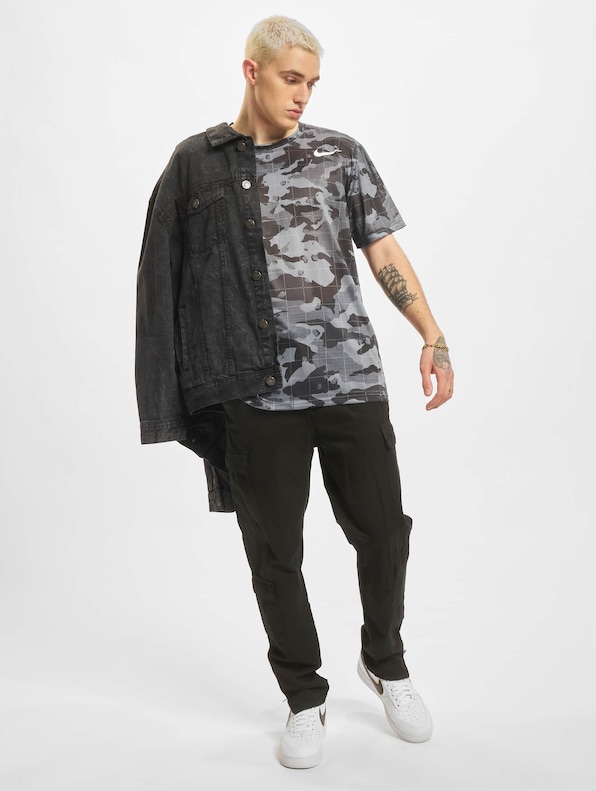 Nike Dri-Fit Legend Camo All Over Print T-Shirt-4