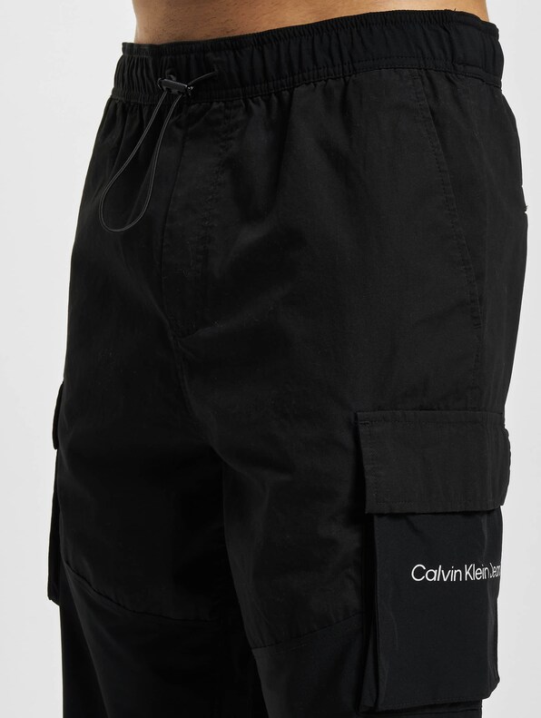 Calvin Klein Jeans Bloing Mix Media Cargo Hose-6