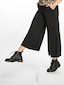 black_8009