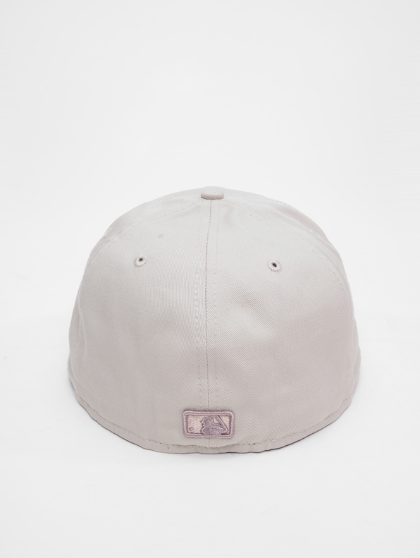 League Essential 59FIFTY New York Yankees-1