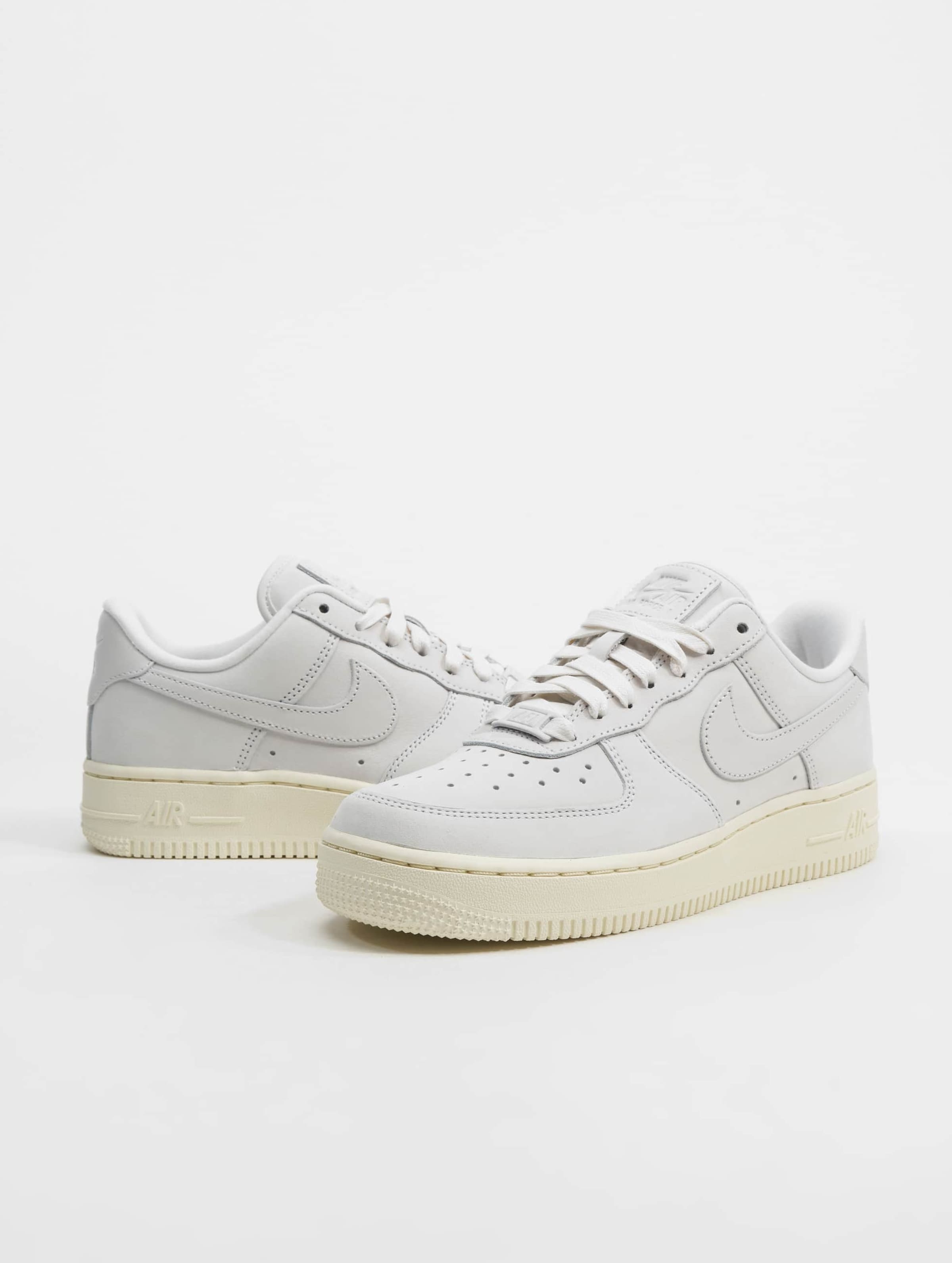 Air force 1 low height best sale