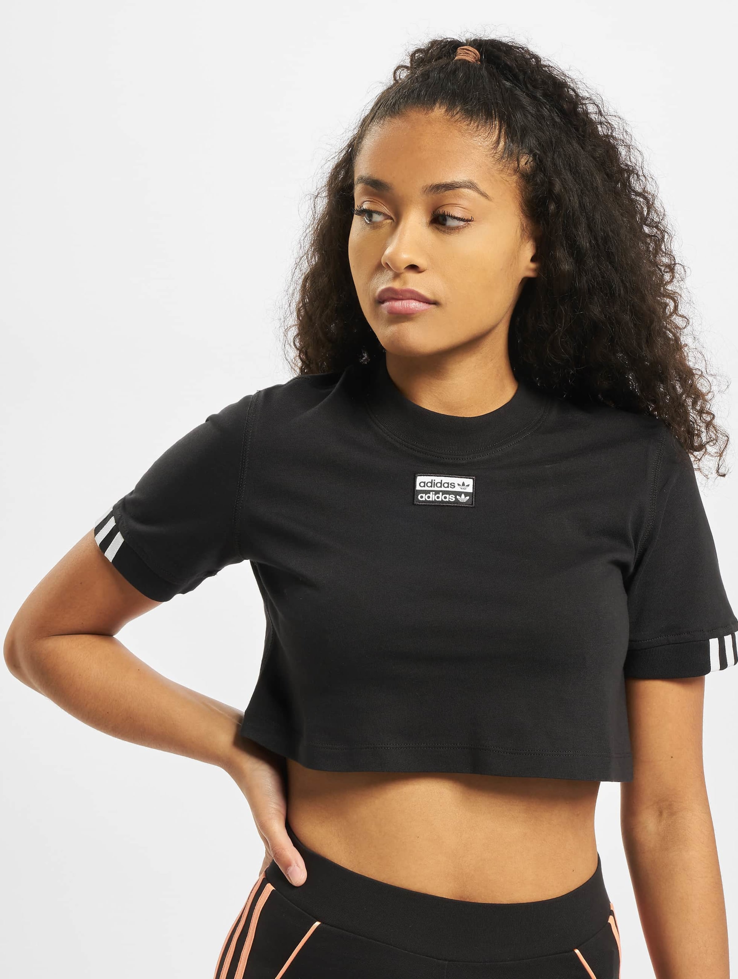 Crop top 2025 adidas noir