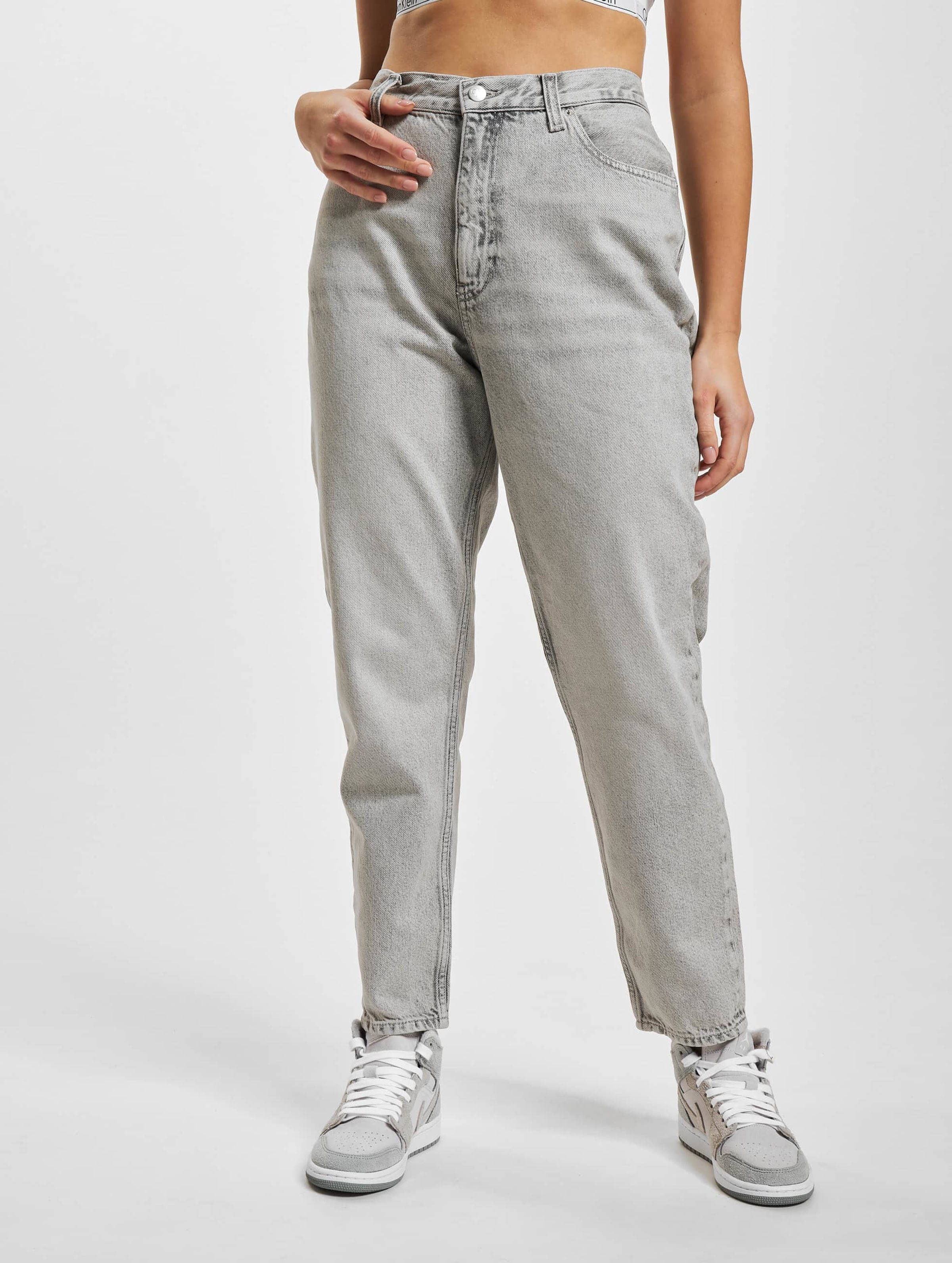 Calvin Klein Jeans Mom Vrouwen op kleur grijs, Maat 30
