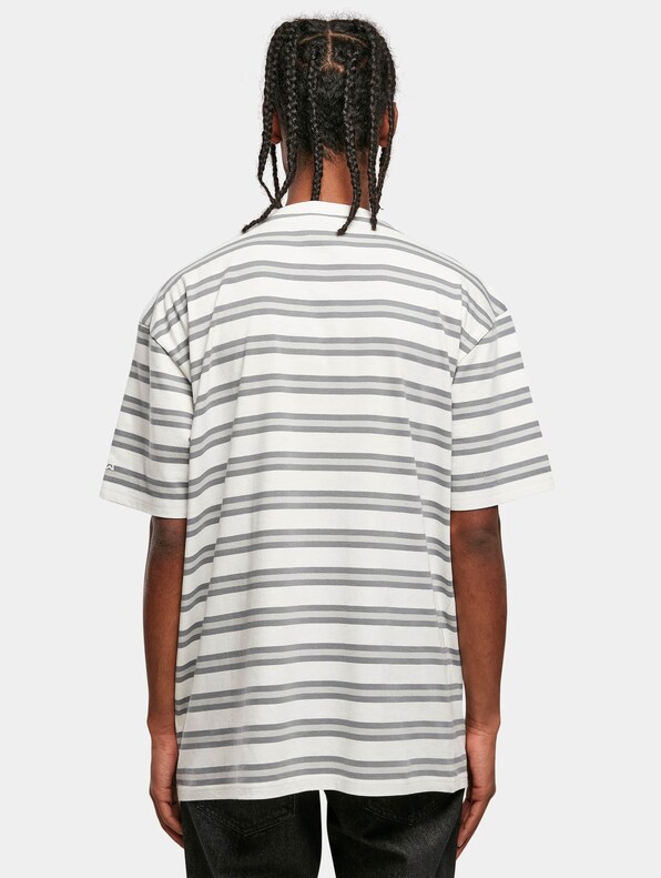 Look For The Star Striped Oversize-1