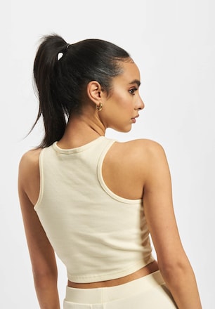 Ayla Crop