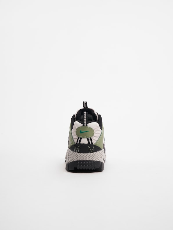 Nike Air Humara Qs Sneakers-4