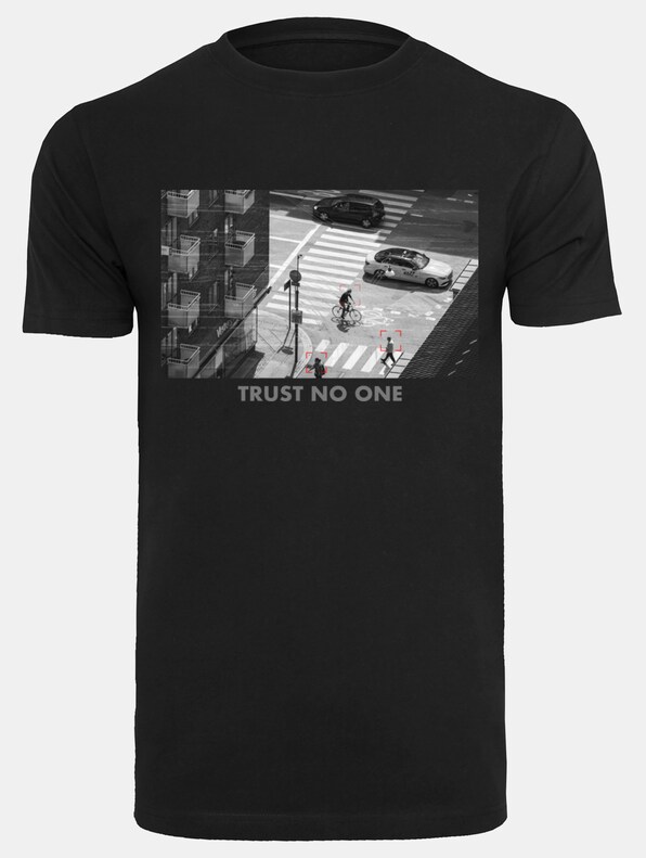 Trust no one-2
