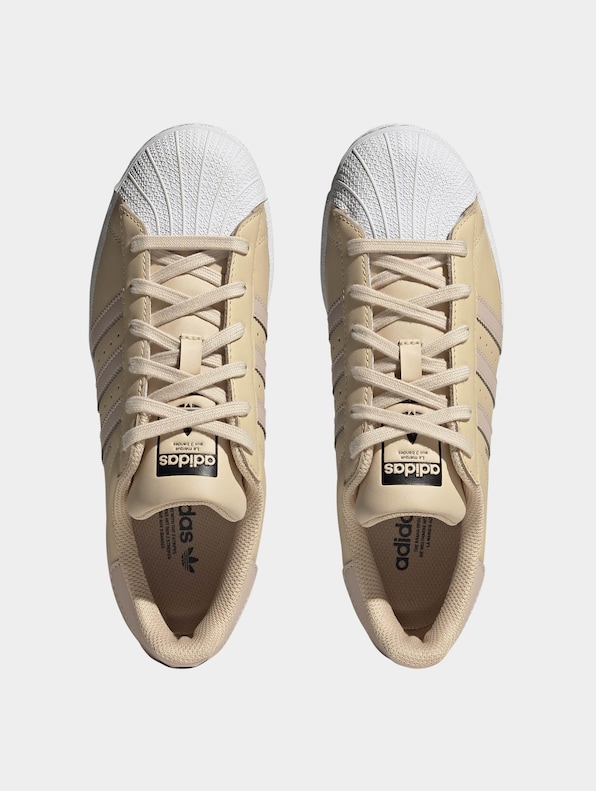 Superstar-1