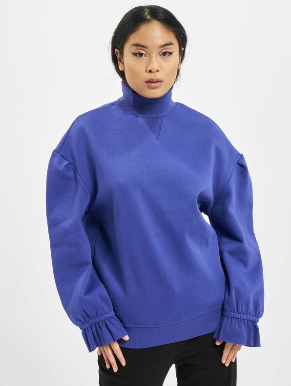 Ladies Turtleneck-2