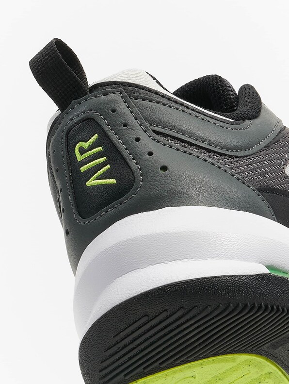 Nike Air Max AP Sneakers Grey/Black/Photon-9