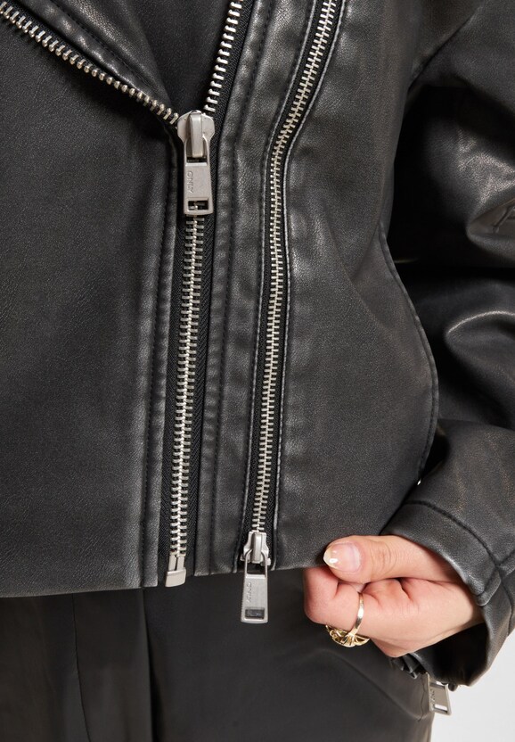 Casey Faux Leather Washed-3