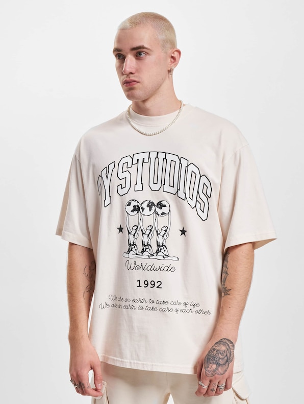 2Y Studios Globus Oversize T-Shirt-0