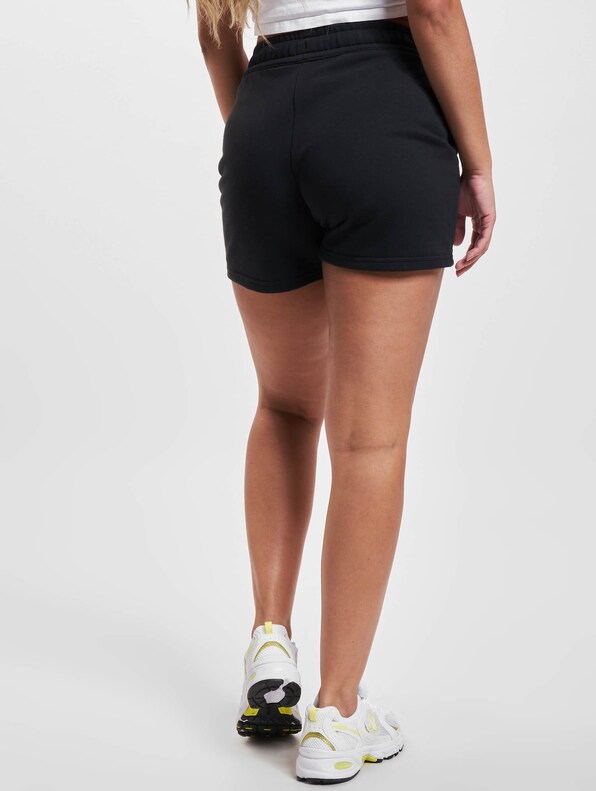 Essentials Super Bloom New-1