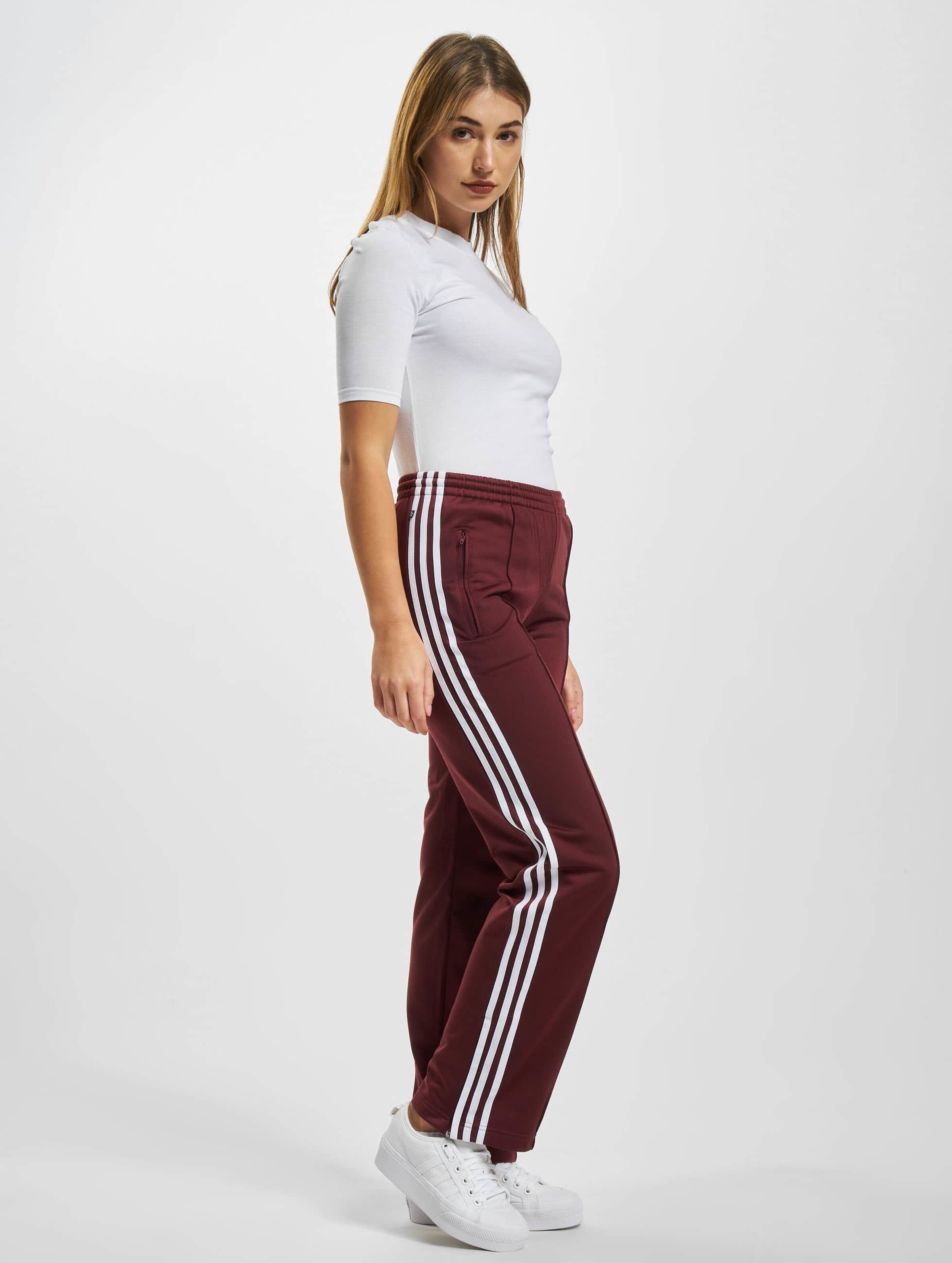 Adidas jeans outlet bordeaux