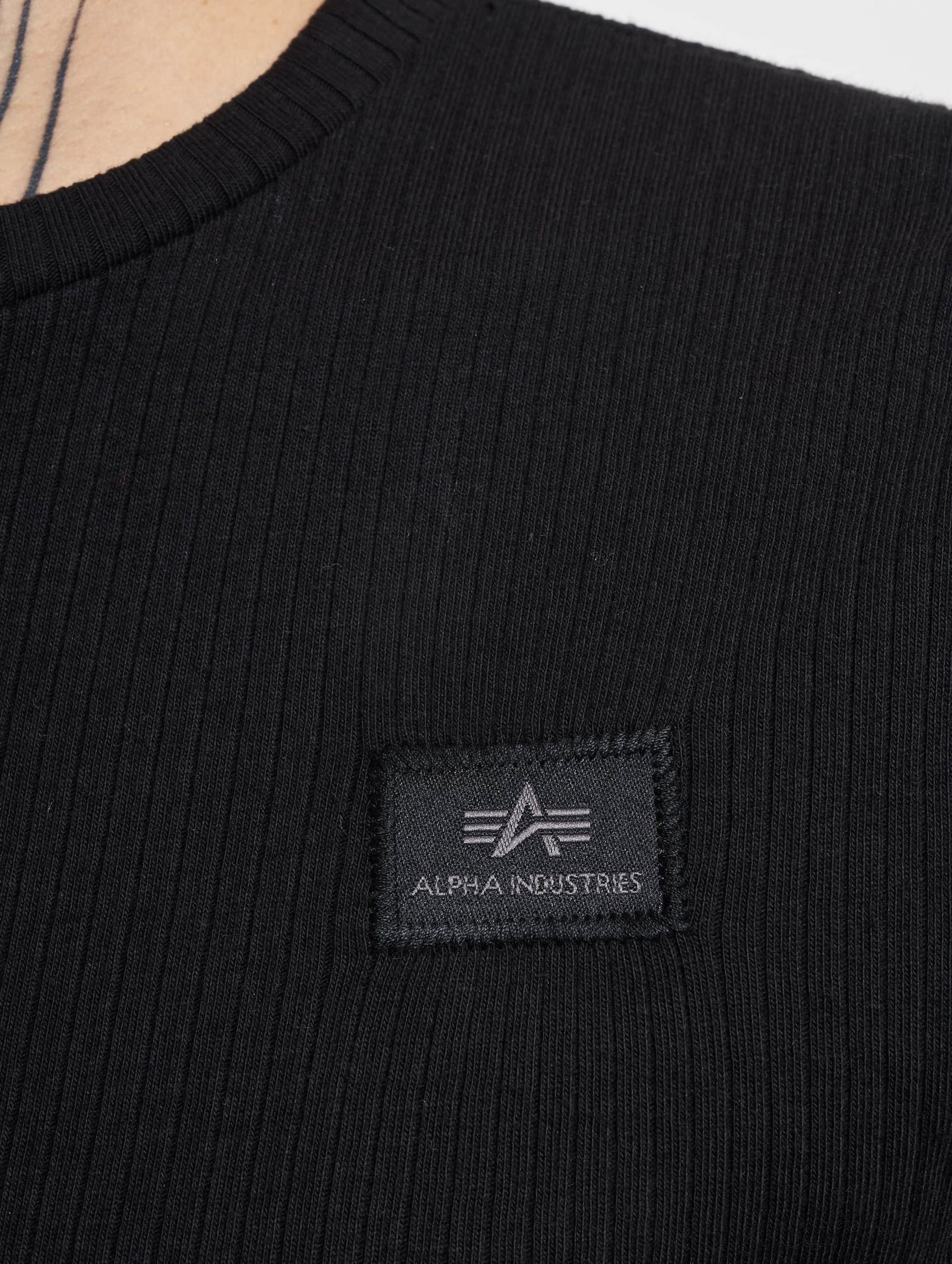 Alpha industries hotsell black jumper