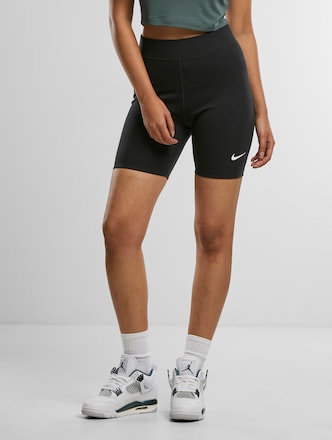 Nike Sportswear Classics Shorts