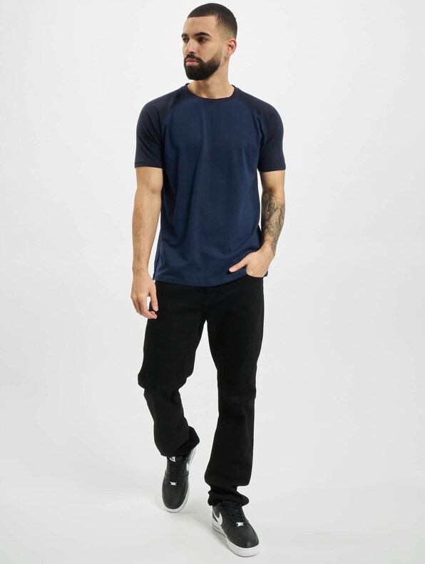 Raglan Contrast-3
