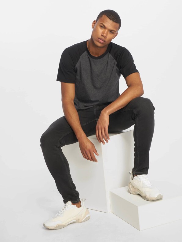 Raglan Contrast Tee-3