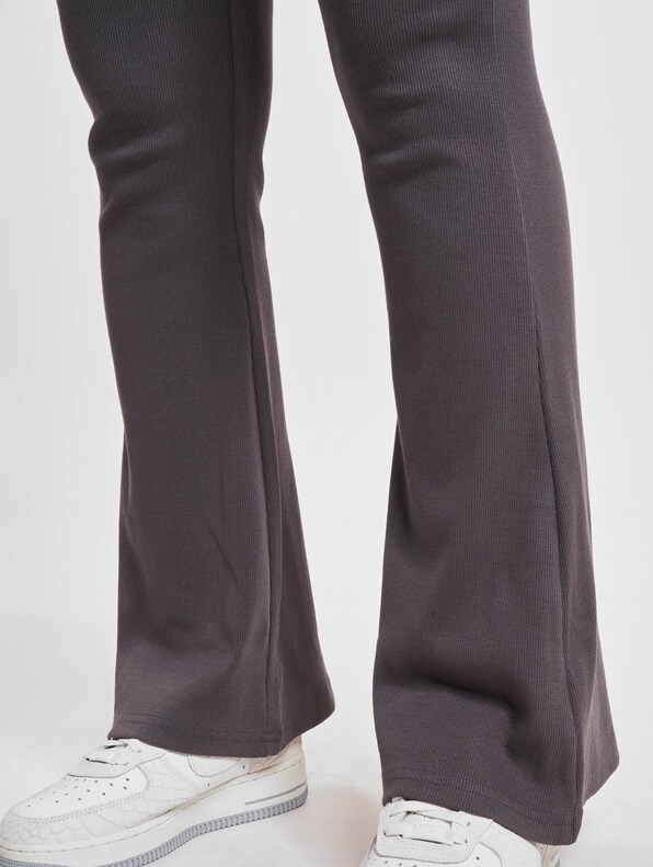 Small Signature Flared Rib-12