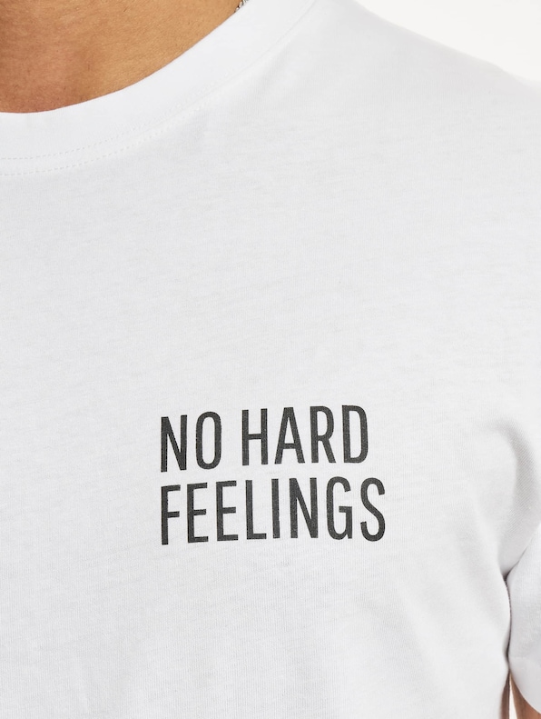 No Hard Feelings | DEFSHOP | 17562