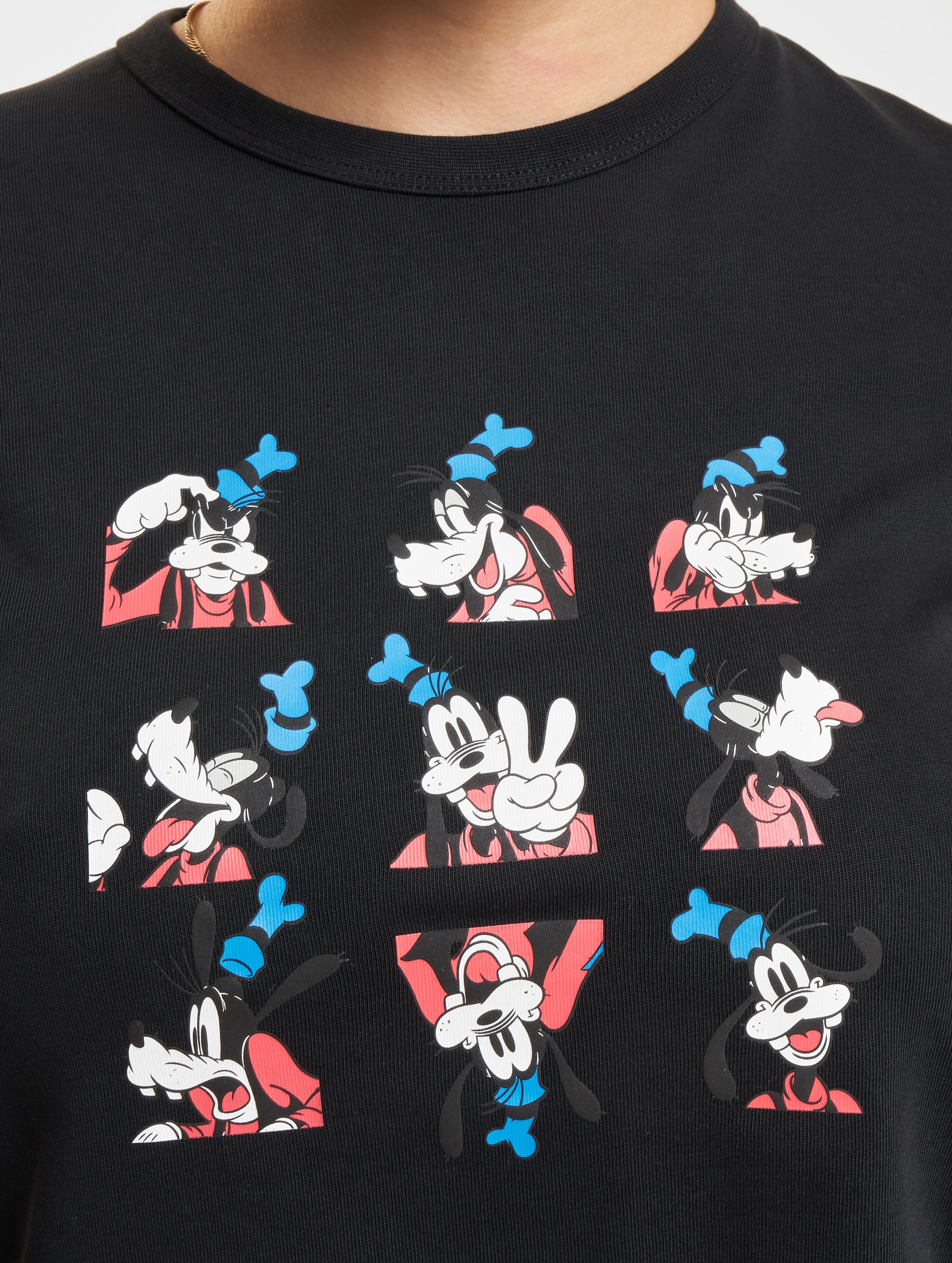 Levi's disney t shirt best sale