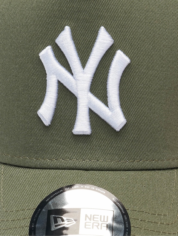 MLB New York Yankees League Essential 940 AF-3