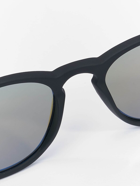 Urban Classics 75687 | | Sunglasses DEFSHOP Chain With Arthur