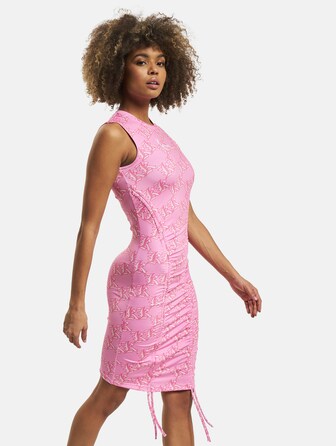 Small Signature Old English