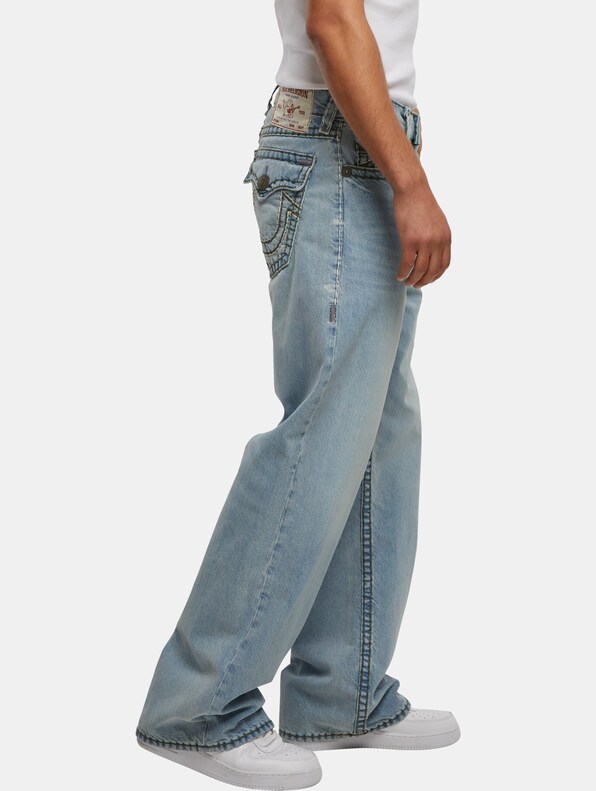 True Religion VINNY SUPER T FLAP QUADRUPLE LOGO-3