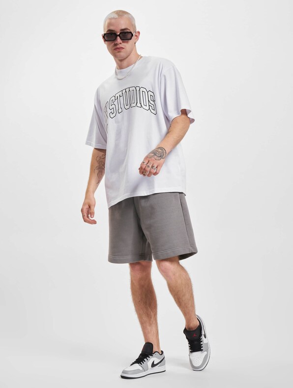 2Y Basic Sweat Shorts-4