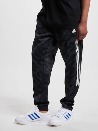 adidas Men's Standard Essentials Fleece Open Hem 3-Stripes Pants, Black,  Small : : Mode